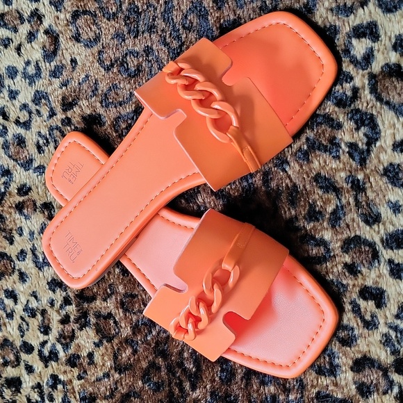 Womens sandals - Picture 1 of 5